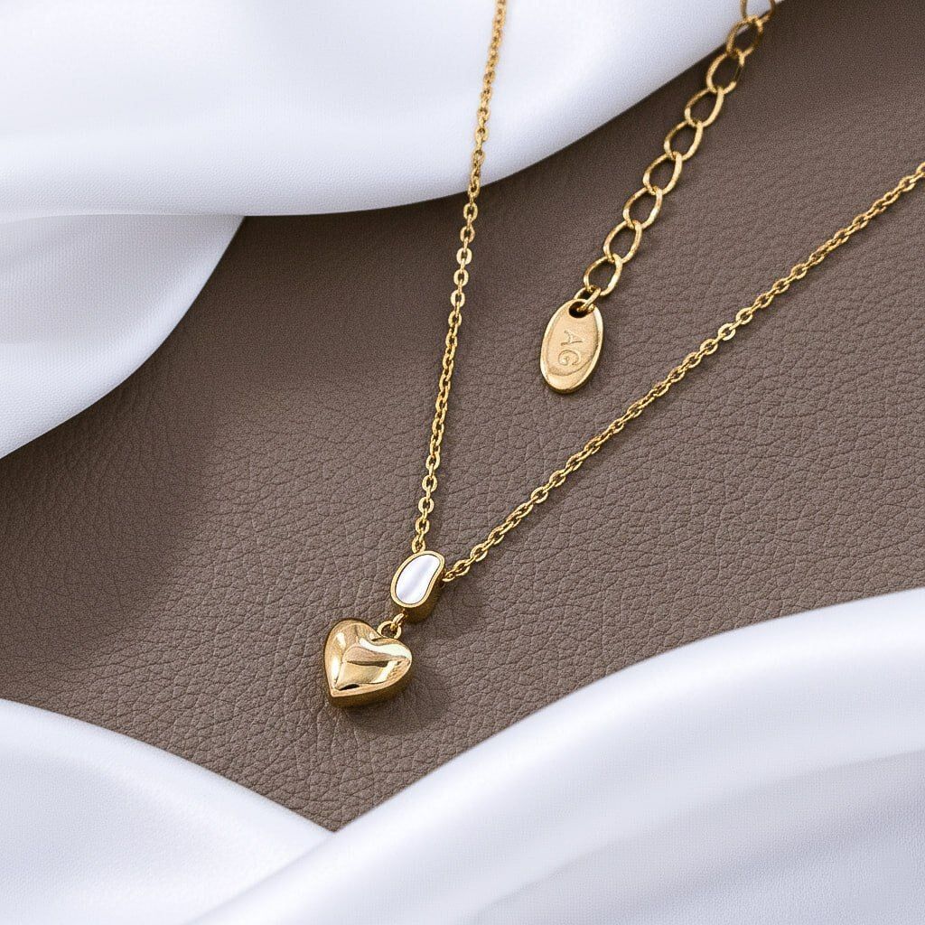 Collier Pendentif Cœur Bombé Poli Et Touche De Nacre Élégante