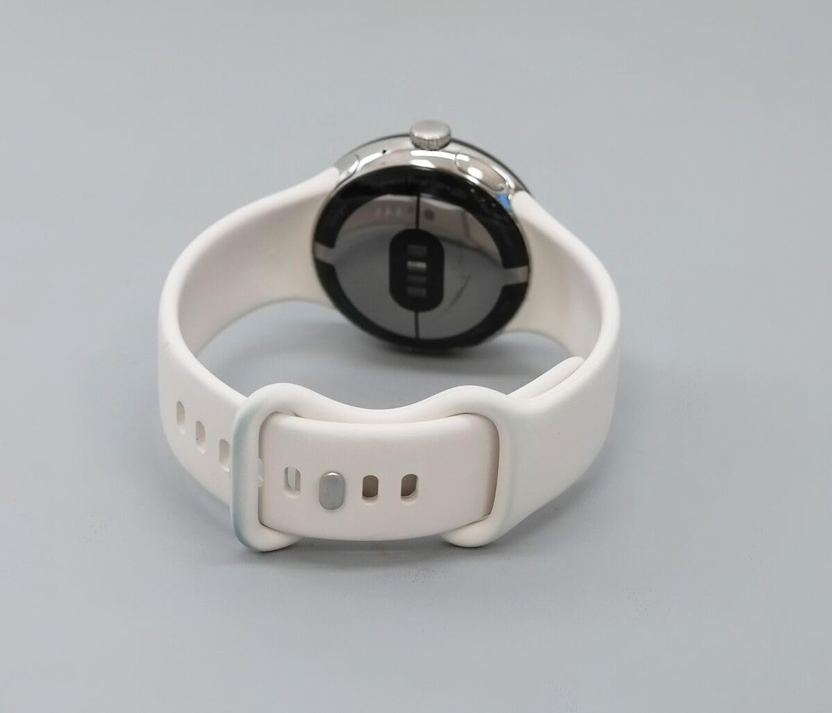 Montre Google Pixel Watch Fitbit (wi-fi Uniquement )41mm Cadran En Acier Inoxydable Argenté Avec Bracelet Actif Couleur Craie thumbnail 4