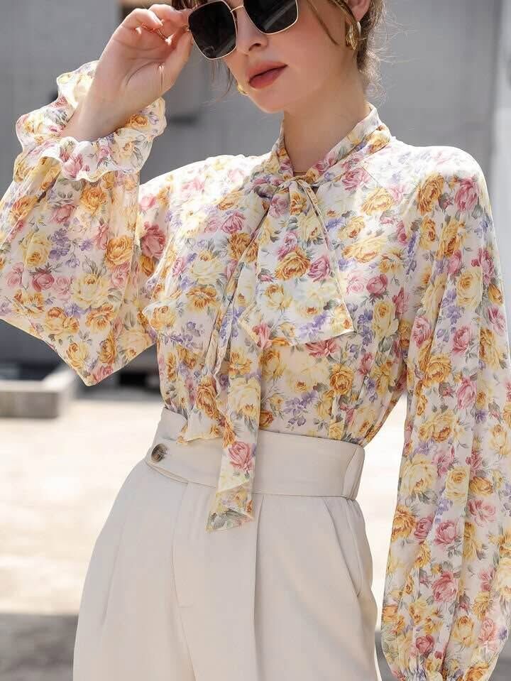 Blouse Fleurie À Noeud