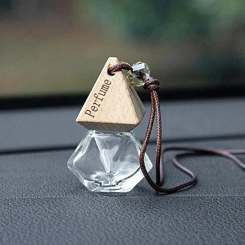 Bouteille De Parfum De Voiture En Forme De Diamant Parfum De Blanc