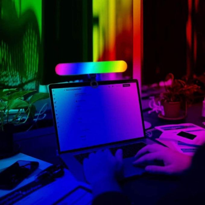 Bâton Lumineux Led Rgb Avec Support Et Clip Magnétique Rechargeable thumbnail 5