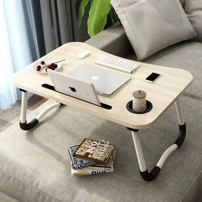 Ce Hachoir Manuel Est Un Ustensile De Cuisine Compact Conçu Pour Faciliter Le Découpage Et Le Hachage Des Aliments. Il Fonctionne Sans Électricité Grâce À Un Mécanisme De Tirette (cordon Rétractable) Qui Actionne Des Lames Rotatives À L'intérieur Du Bol. Il Est Idéal Pour Hacher Rapidement De L'ail, Des Oignons, Des Herbes, Des Légumes, Ou Même De Petites Quantités De Viande Ou D'oléagineux. Points Forts Rapidité Et Efficacité : Permet D'obtenir Une Découpe Uniforme En Quelques Secondes Sans Effort Manuel Fastidieux. Polyvalence : Adapté À Une Large Variété D'ingrédients (légumes, Condiments, Herbes, Viandes Hachées). Indépendant De L'énergie : Fonctionne Sans Piles Ni Branchement Électrique, Ce Qui Le Rend Utilisable N'importe Où (à La Maison, En Camping, Etc.). Sécurité : Les Lames Sont Enfermées Dans Le Bol, Ce Qui Limite Considérablement Les Risques De Coupures Comparé À Un Couteau Traditionnel. Entretien Facile : Le Bol Et Le Mécanisme Sont Généralement Amovibles Et Simples À Nettoyer. Format Compact : Gain De Place Important Dans Les Placards De Cuisine. thumbnail 4