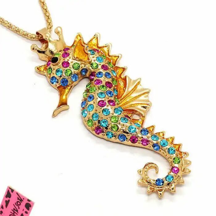 Collier + Pendentif Hippocampe - Cristal - Métal - Doré